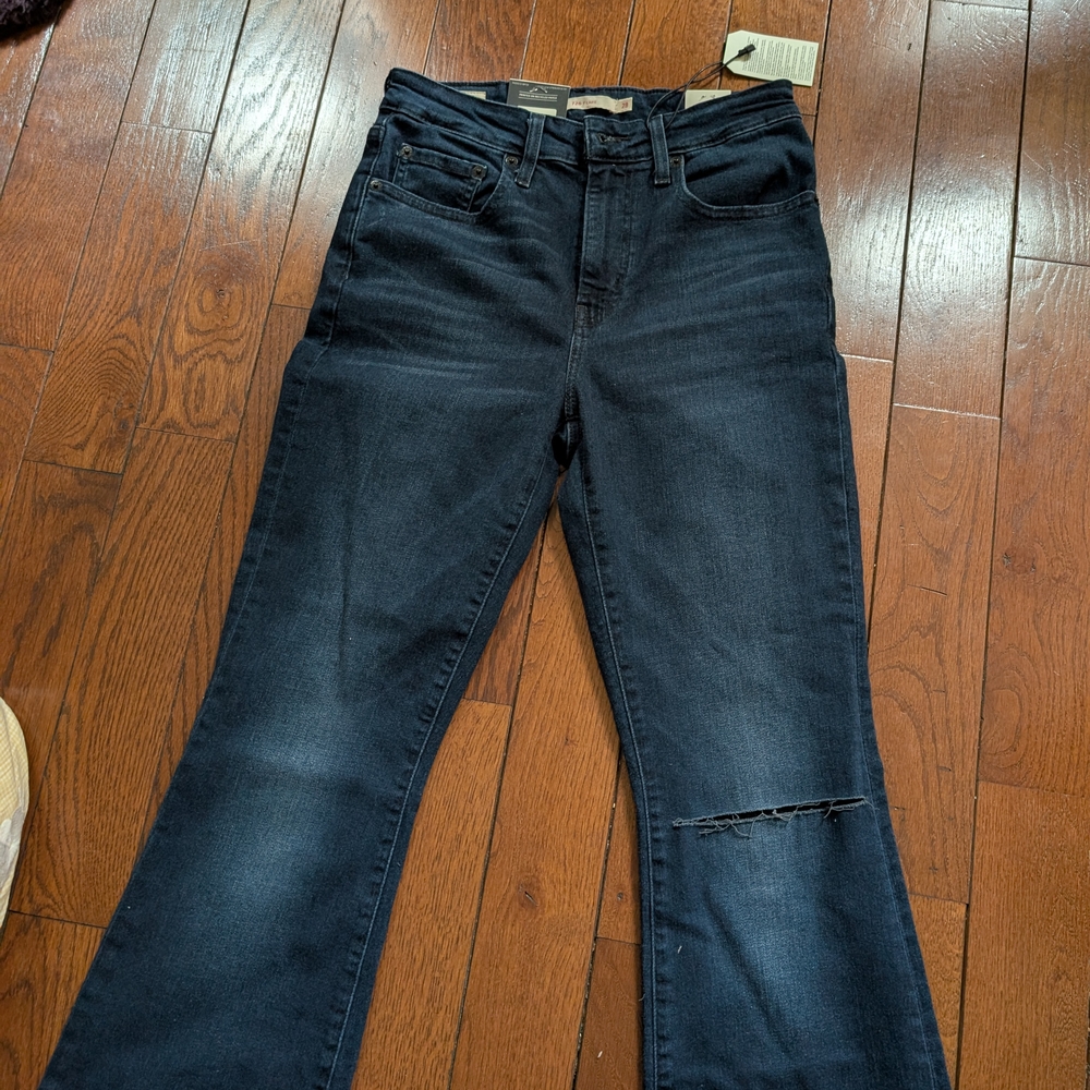 Levi's Dark Blue Women's Jeans - 28
